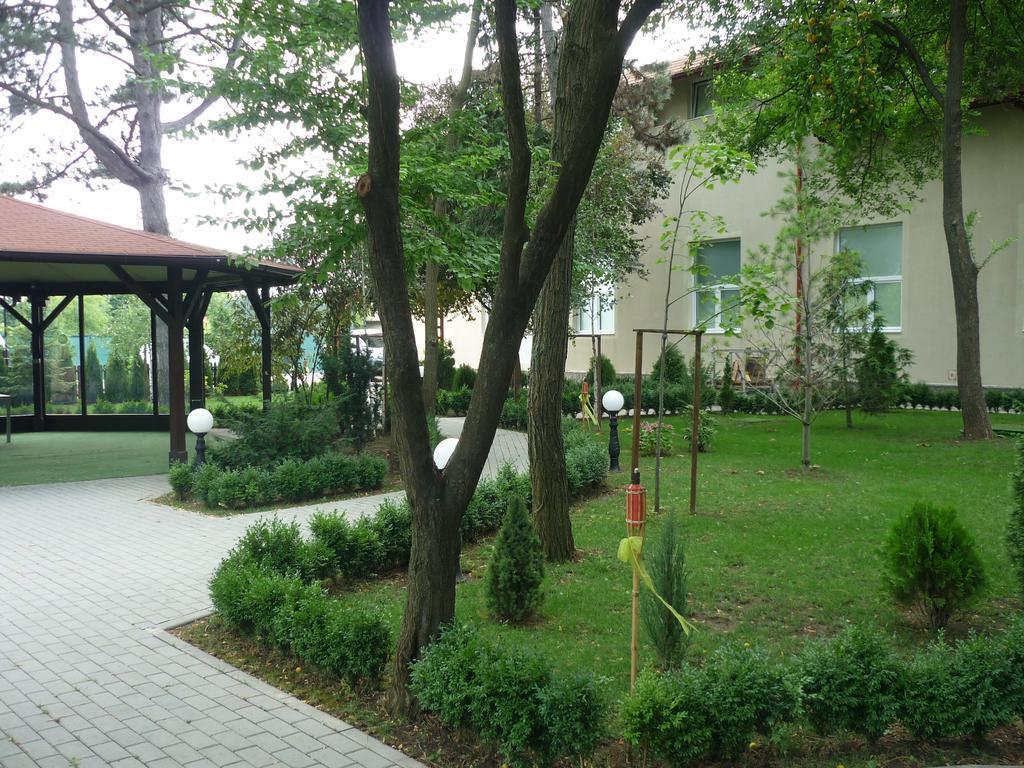 Hotel Baneasa Parc Βουκουρέστι Εξωτερικό φωτογραφία